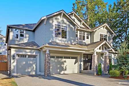 21823 SE 1st St Sammamish, WA 98074