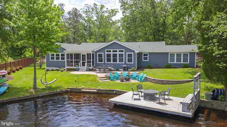 225 Chicagami Trl Medford Lakes, NJ 08055