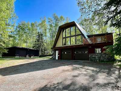 13817 Malaspina St Eagle River, AK 99577
