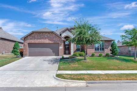 26 Stonegate Drive Edgecliff Village, TX 76134