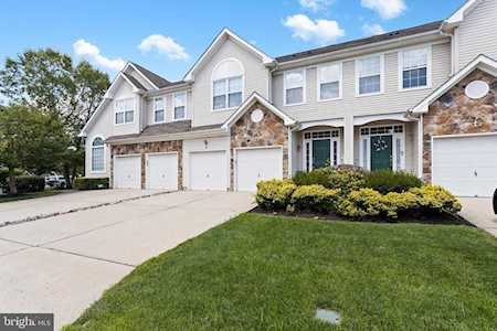 35 Cypress Point Rd Mount Holly, NJ 08060