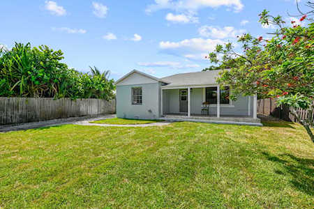 246 NE 13th Street Delray Beach, FL 33444