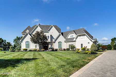 1199 Edgewater Way Lenoir City, TN 37772