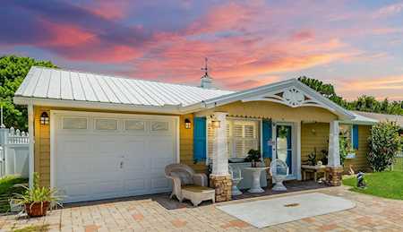 5153 Honore Ave Sarasota, FL 34233