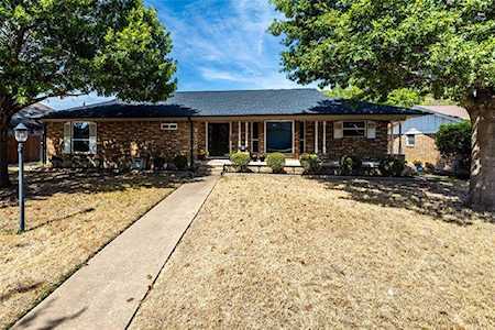 4605 Norvell Drive Haltom City, TX 76117