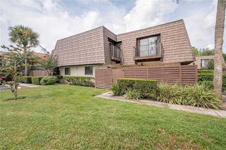15401 E Pond Woods Dr Tampa, FL 33618