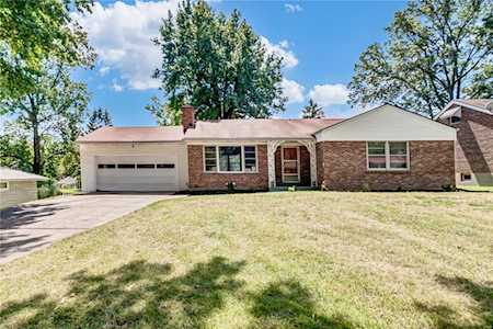 1516 Claudine Dr St Louis, MO 63138