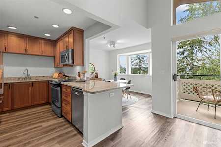 8805 166th Ave NE #301 Redmond, WA 98052