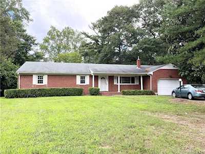 2509 Longdale Ct Chesapeake, VA 23325