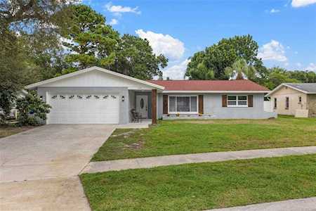 6135 Tanglewood Dr NE St. Petersburg, FL 33703