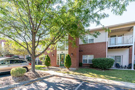 9400 Magnolia Ridge Dr #101 Louisville, KY 40291