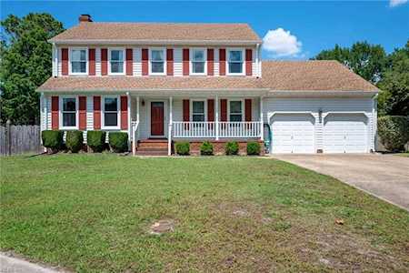 1304 Thyme Trl Chesapeake, VA 23320