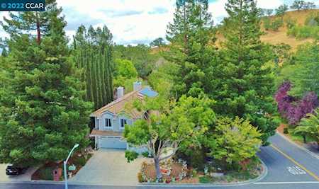 3332 Green Meadow Dr Danville, CA 94506