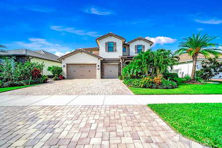 9164 Grand Prix Lane Boynton Beach, FL 33472