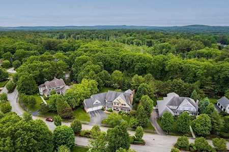 96 Beard Way (Cul De Sac) Needham, MA 02492