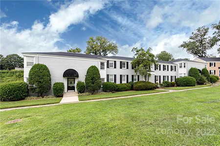 415 Wakefield Dr Charlotte, NC 28209