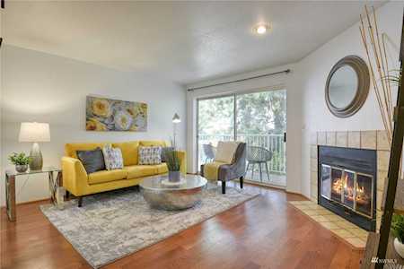 4106 Factoria Blvd SE #203 Bellevue, WA 98006