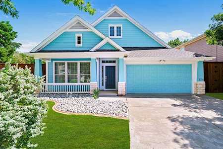 104 Crystal Brooke Grapevine, TX 76051