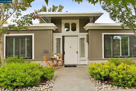 1115 Running Springs Rd Walnut Creek, CA 94595