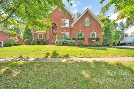 1748 Bentgrass Ln Tega Cay, SC 29708