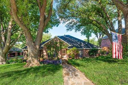 3521 Edgehill Street Grapevine, TX 76051