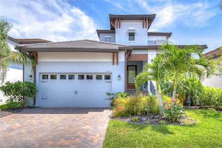 1025 Seagrape Dr Ruskin, FL 33570