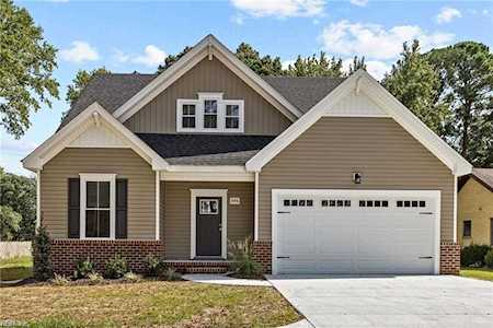 1622 Hazel Ave Chesapeake, VA 23325