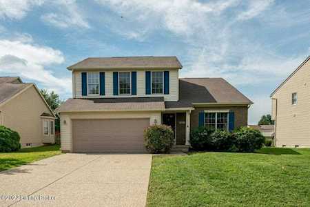 3908 Orchard Lake Dr Louisville, KY 40218