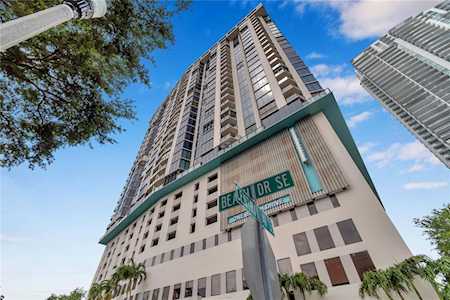 1 Beach Dr SE #1414 St. Petersburg, FL 33701