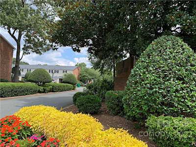 5915 Quail Hollow Rd Charlotte, NC 28210