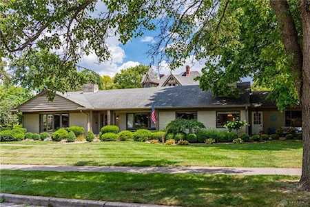 300 E Schantz Avenue Oakwood, OH 45409
