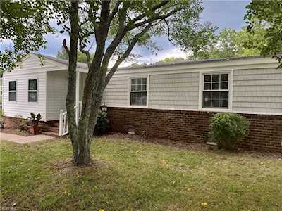 1411 Sierra Dr Suffolk, VA 23434