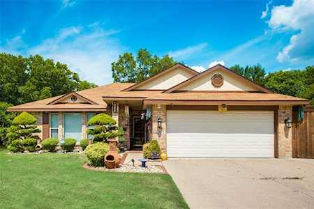 4948 Shady Oak Trail Grand Prairie, TX 75052