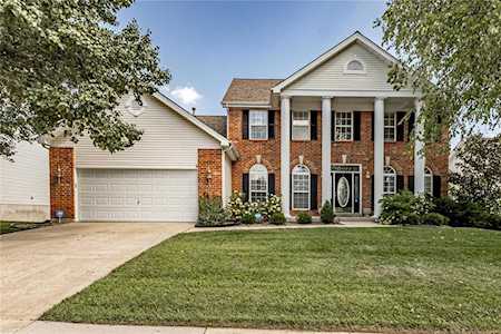 2056 Hannah Dr Wentzville, MO 63385