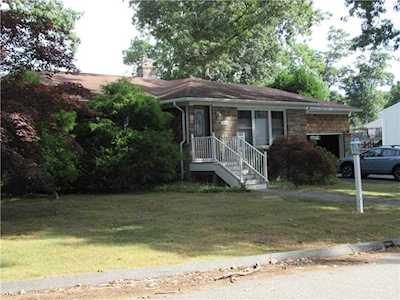 12 West Scenic View Dr Johnston, RI 02919
