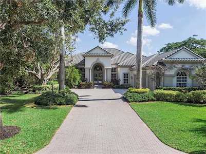 10253 NW 66th Dr Parkland, FL 33076