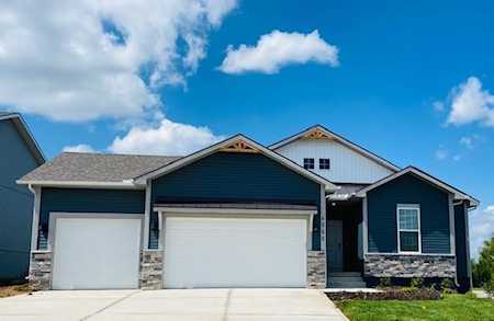 4060 NW Eclipse Place Blue Springs, MO 64015