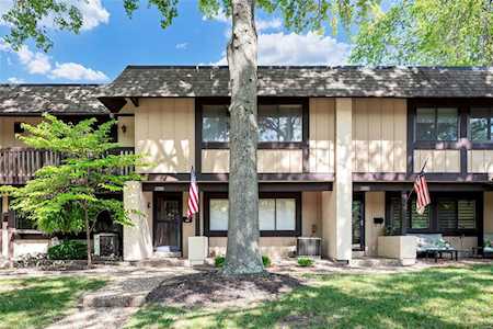 1359 Hampton Rd St Charles, MO 63303