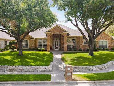 5593 Greenview Court North Richland Hills, TX 76148