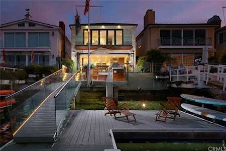 218 Via Lido Nord Newport Beach, CA 92663