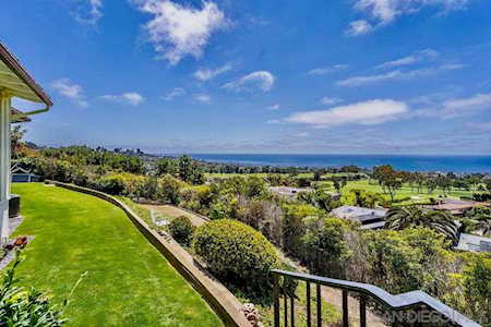 7123 Country Club Drive La Jolla, CA 92037
