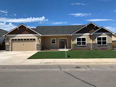 2035 Rabun Way Central Point, OR 97502