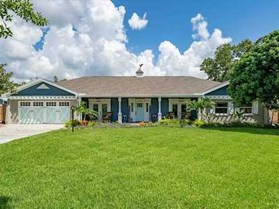 10205 Lake Grove Dr Odessa, FL 33556