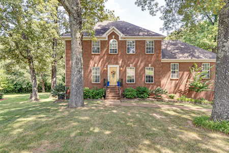 1011 Cherry Springs Dr Cottontown, TN 37048
