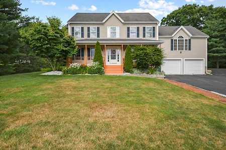 5 Boston Hill Circle Shrewsbury, MA 01545