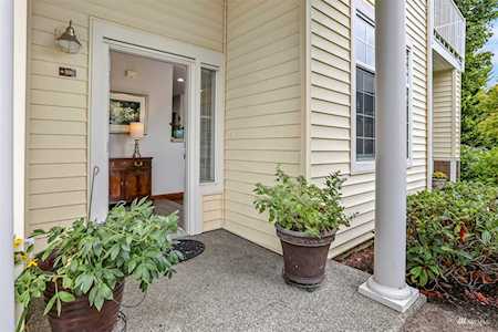 1855 Trossachs Blvd SE #1302 Sammamish, WA 98075
