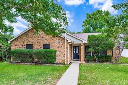 2828 Windsor Drive Flower Mound, TX 75028