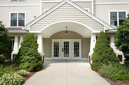 7 Crescent Way #113 Sturbridge, MA 01518