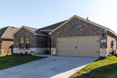 3917 Dickinson Avenue Celina, TX 75009