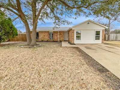 5800 Mimosa Lane Rowlett, TX 75089